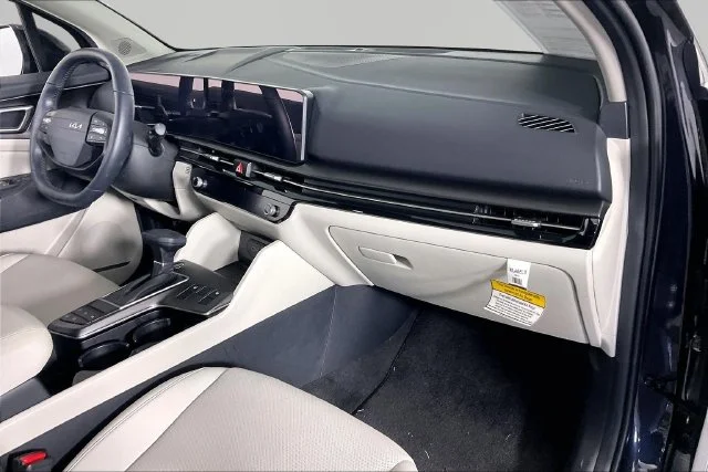 Certified Used 2026 Gray Kia EX image 24