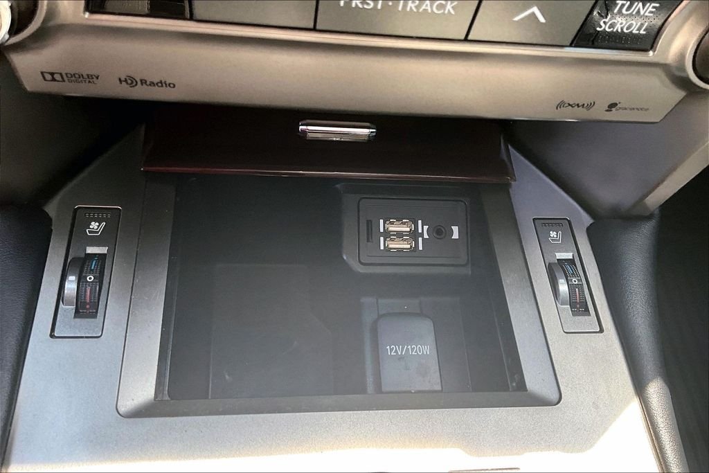 Used 2017 Black Lexus 460 image 35