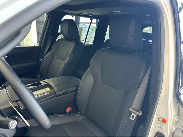 2026 Lexus LX 700h Luxury - Photo 7