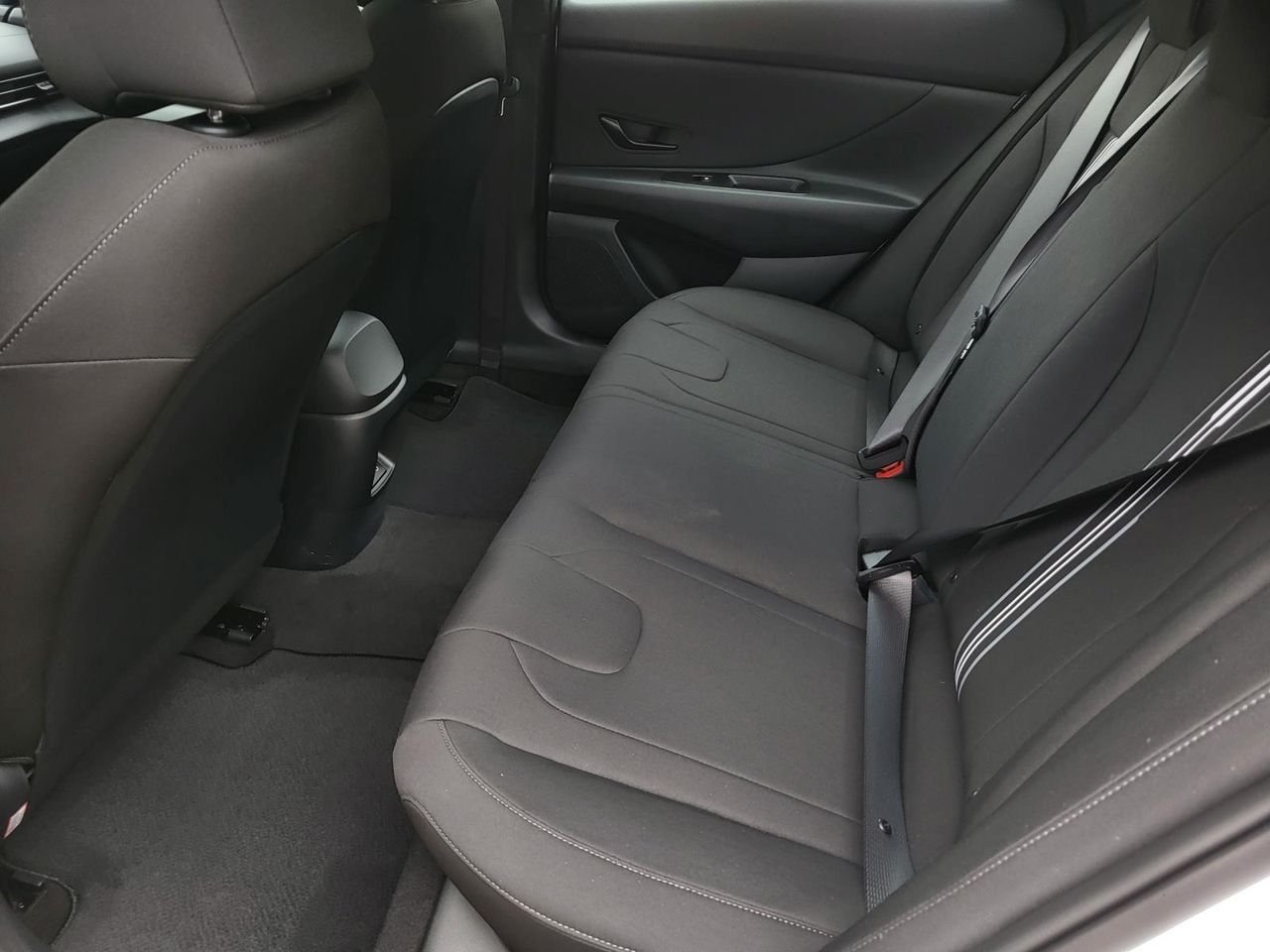 New 2026 Serenity White Pearl Hyundai SEL Sport image 9