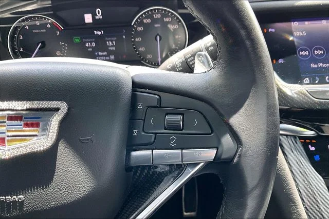 Used 2020 Red Cadillac Sport image 21