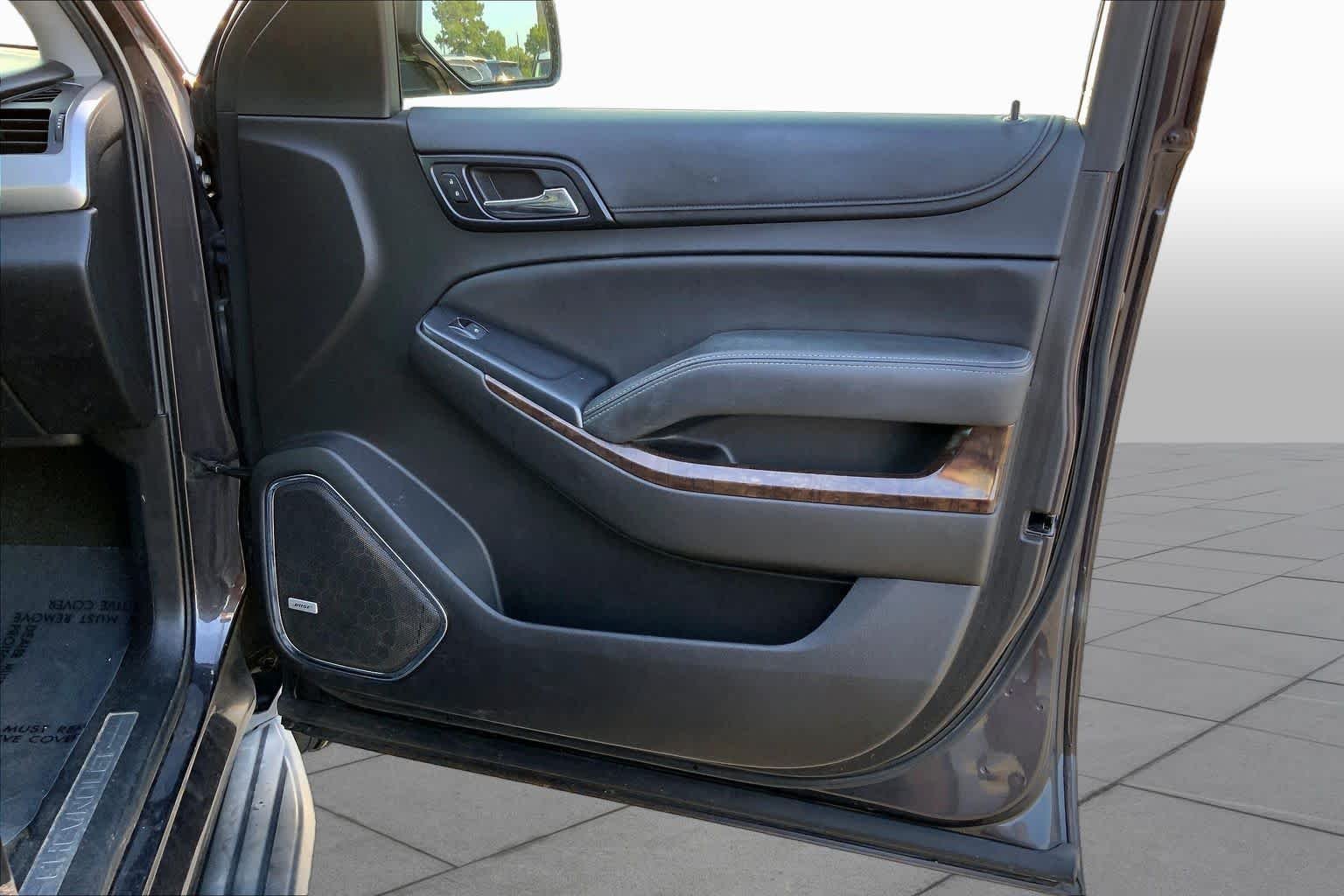 Used 2017 Tungsten Metallic Chevrolet LT image 22