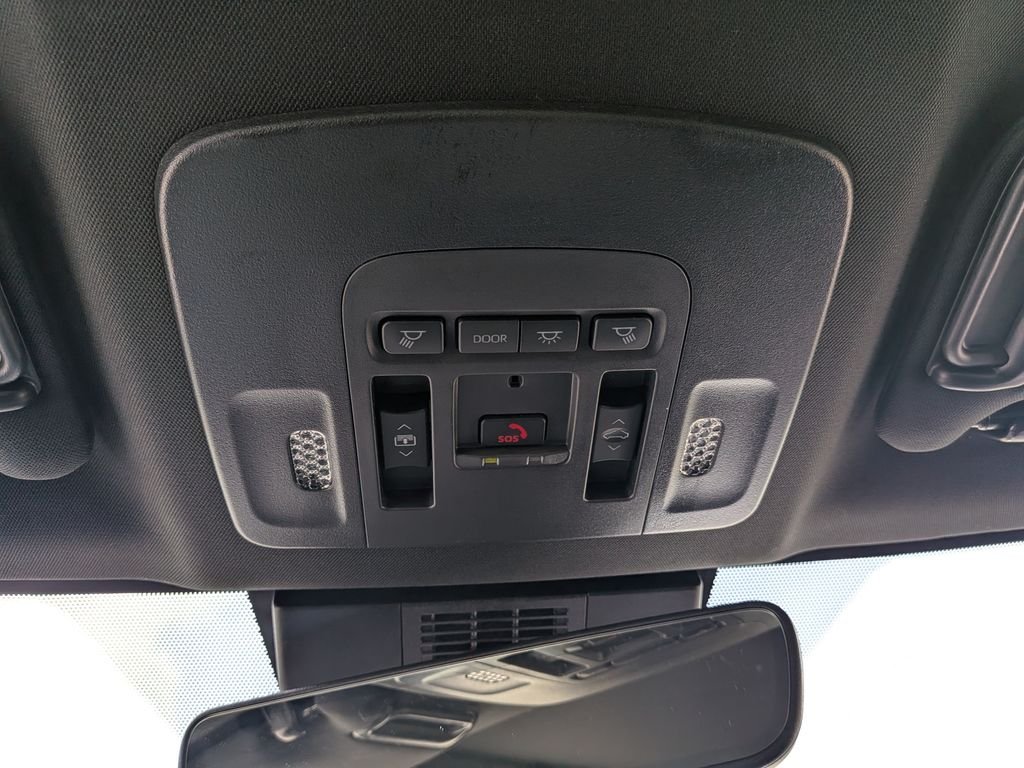 Used 2025  Toyota XSE image 23