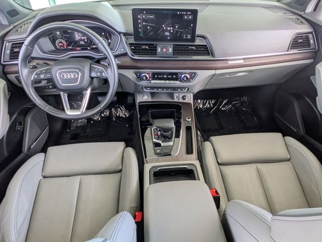 Used 2022 Glacier White Metallic Audi 45 S line Prestige image 7