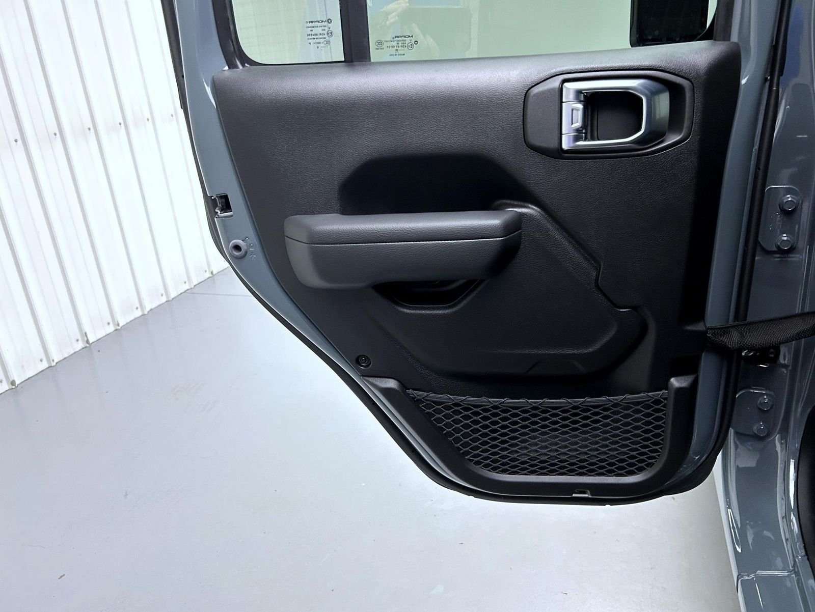 New 2026 Anvil Clear-Coat Exterior Paint Jeep Sport S image 20