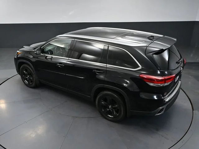 Used 2018 Black Toyota Limited image 17