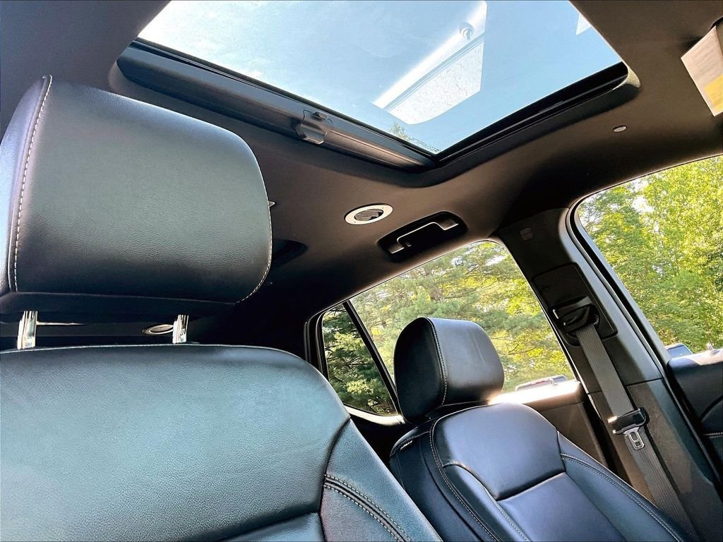 Used 2023 Gray Chevrolet LT Leather image 23