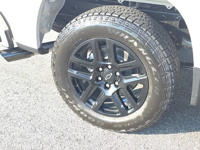 New 2026 White Sands Chevrolet Custom image 11