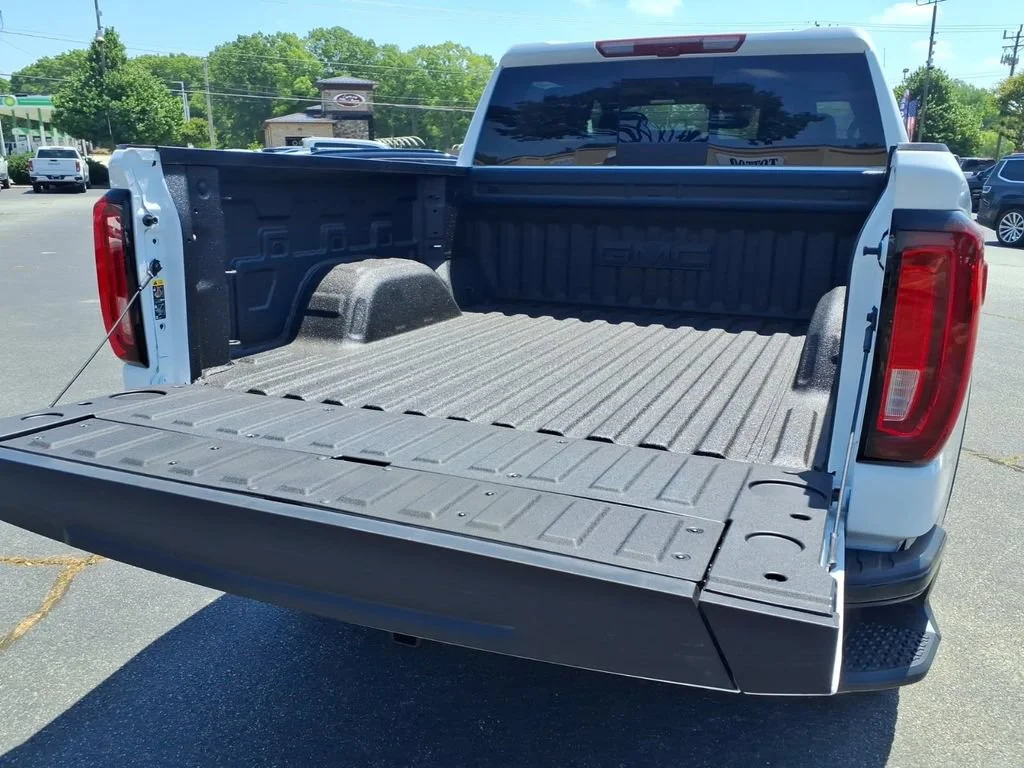New 2026 Summit White GMC AT4X image 27