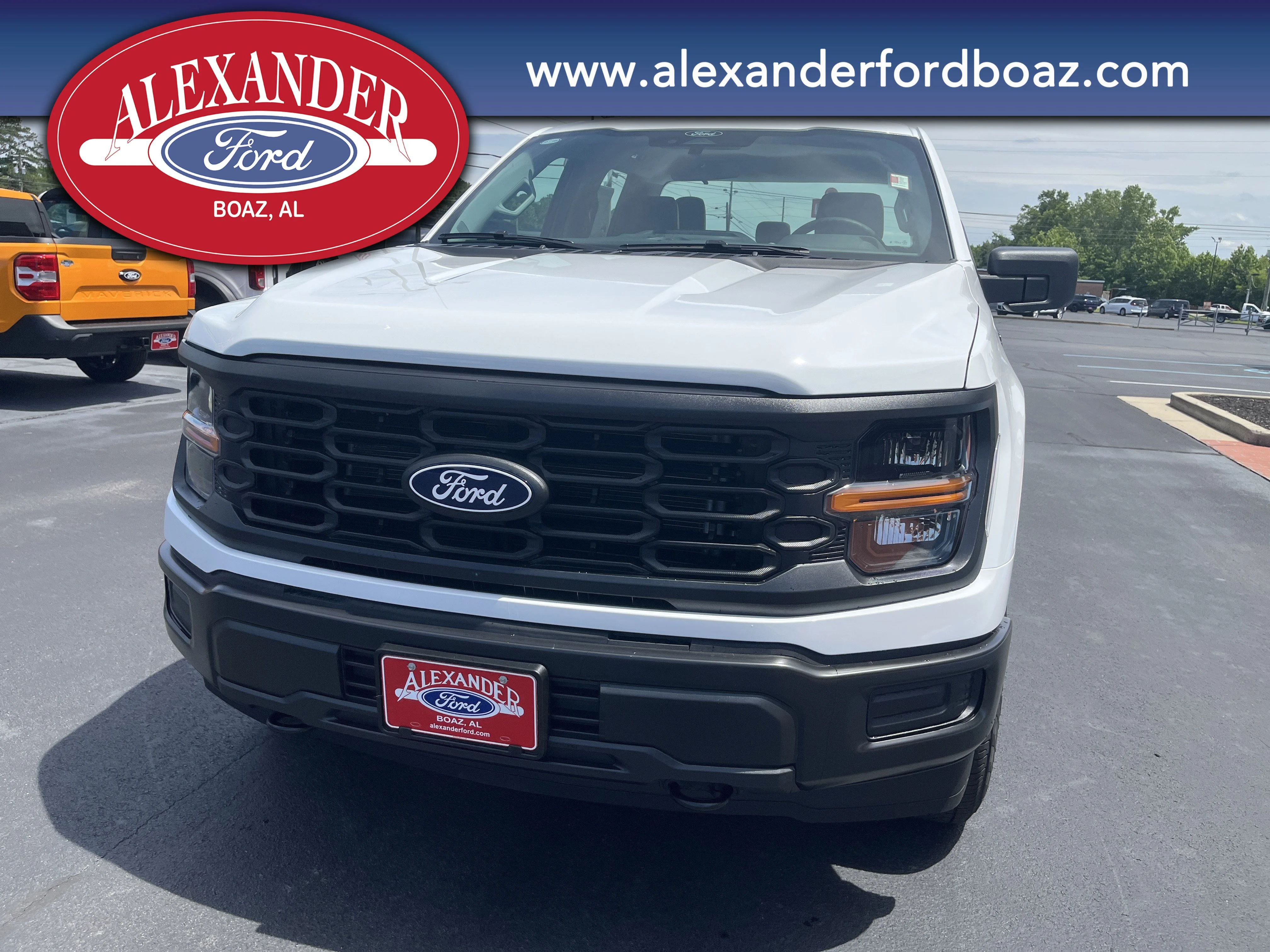 New 2026 Oxford White Ford XL image 4