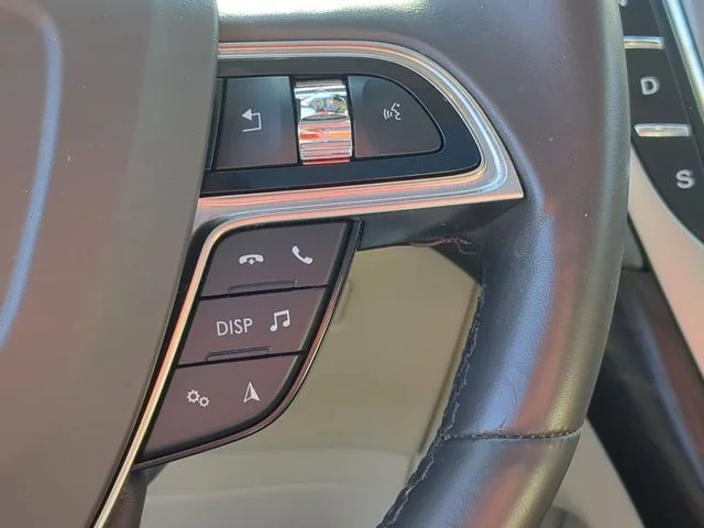 Used 2019 Blue Lincoln Reserve image 19