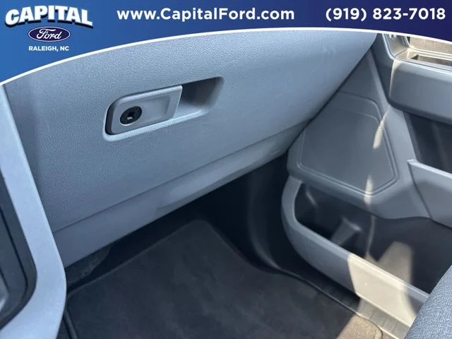 Used 2024 Black Ford XLT image 27