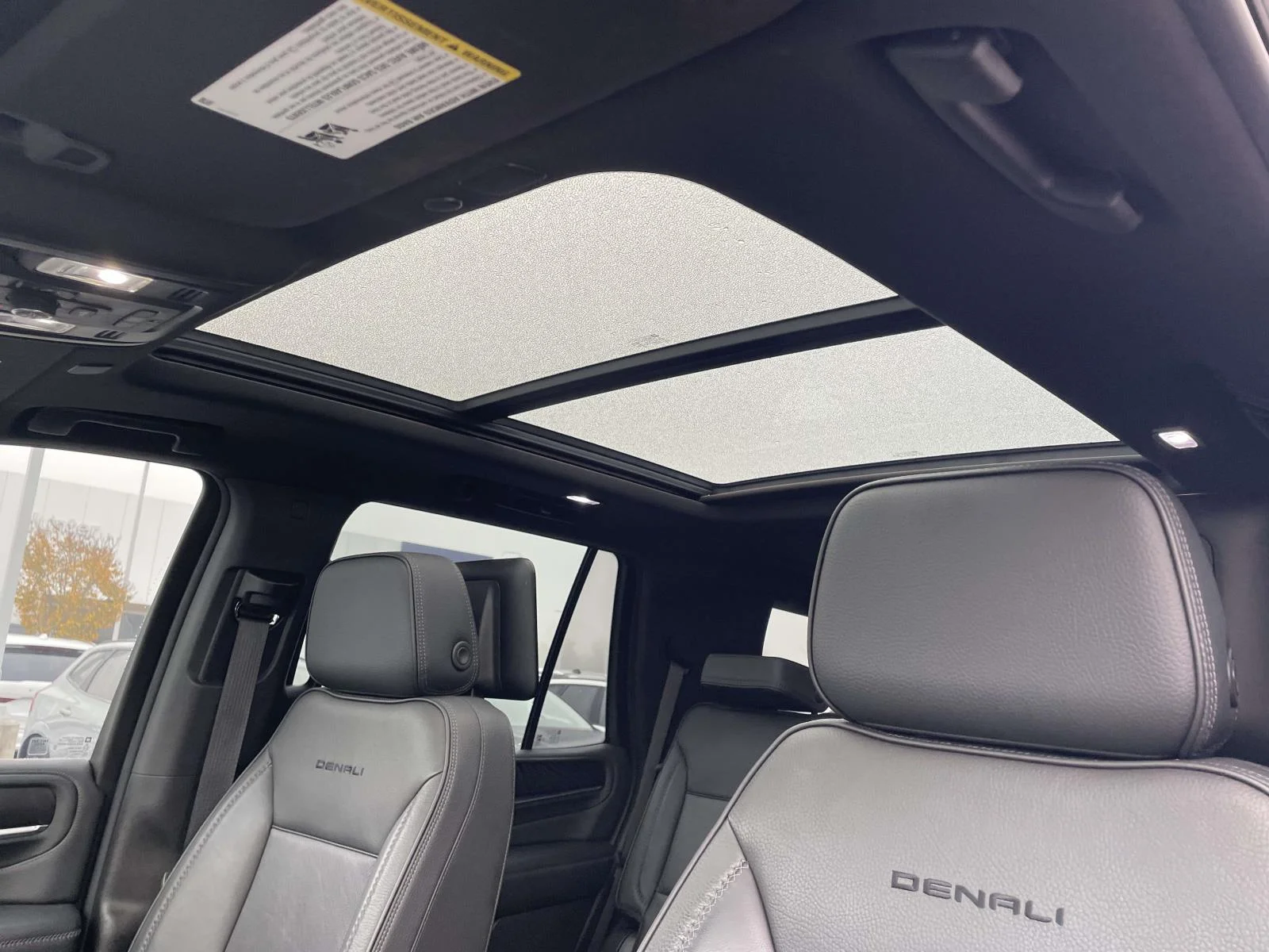 Used 2021 Onyx Black GMC Denali image 9