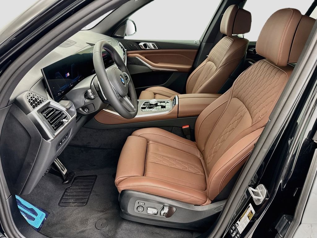 New 2026 Black Sapphire Metallic BMW M60i image 18
