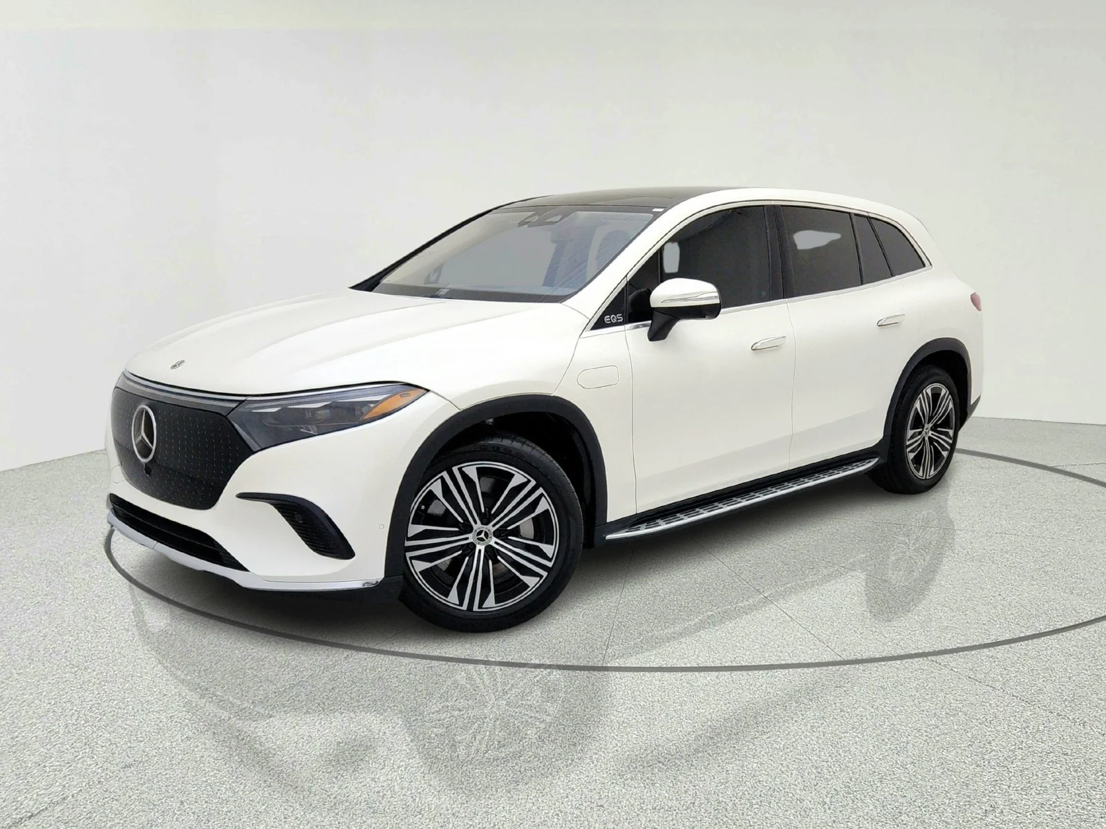2023 Mercedes-Benz EQS SUV EQS 450+'s photo