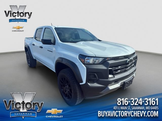Summit White 2026 Chevrolet Colorado Pickup Truck Four-Wheel Drive