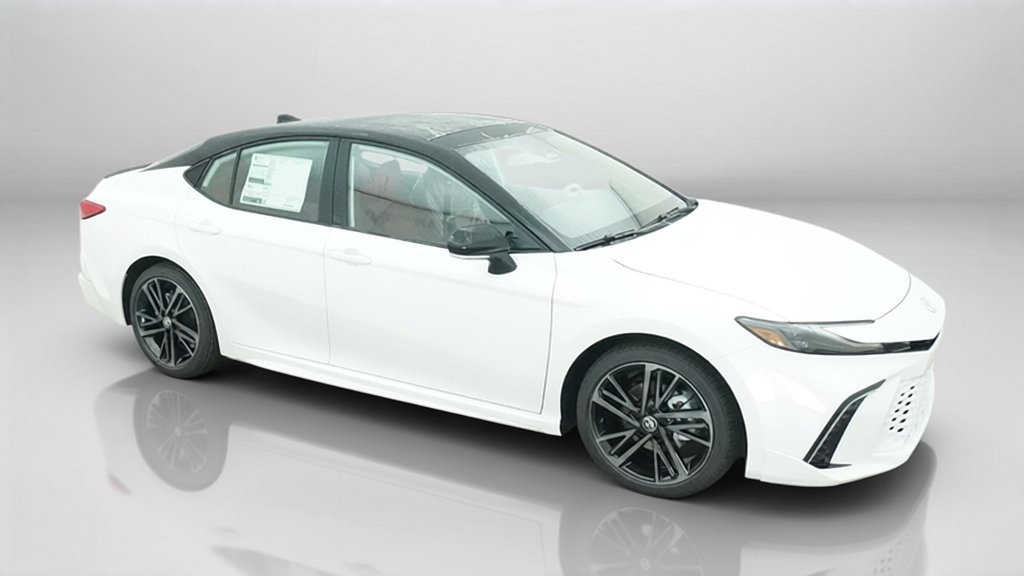 New 2026 Wind Chill Pearl with Midnight Black Metallic roof Toyota XSE image 6