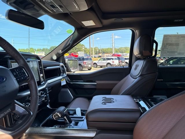 New 2026 Agate Black Metallic Ford King Ranch image 28