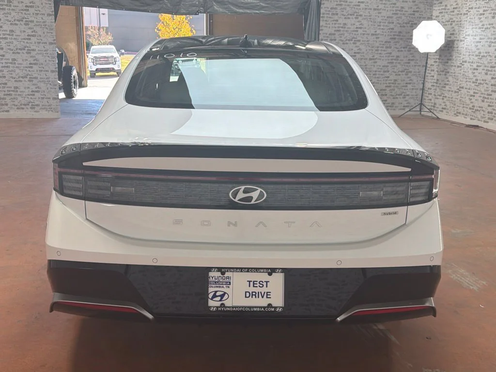New 2027 Serenity White Hyundai Limited image 6