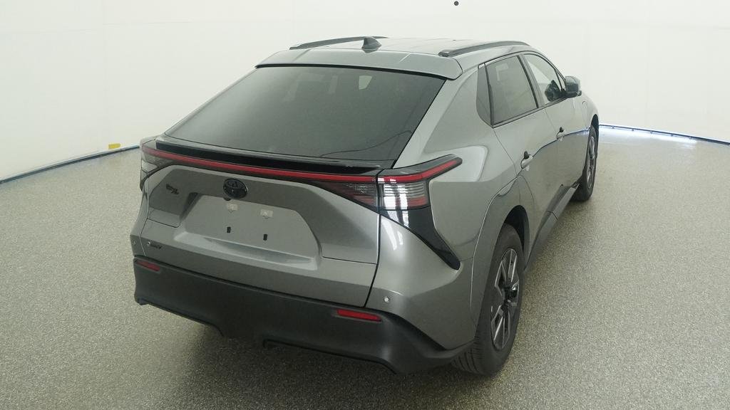 New 2026 Heavy Metal Toyota XLE image 22