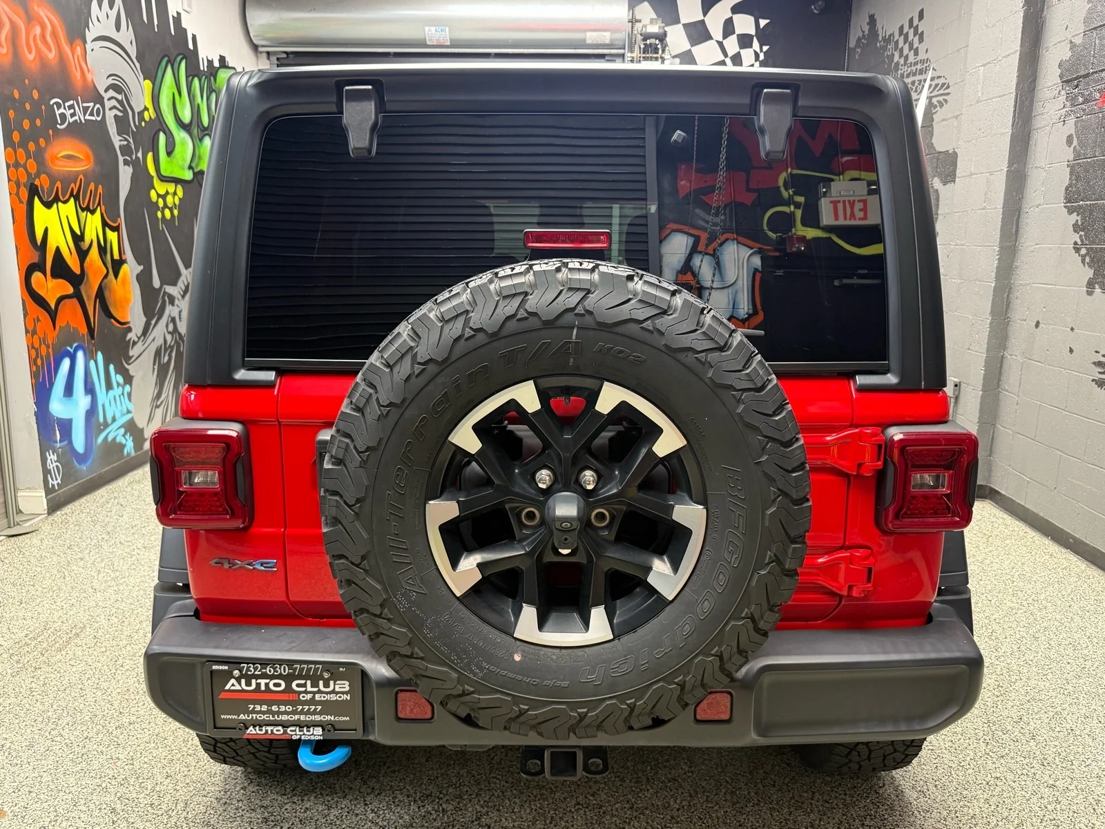 Used 2024 Firecracker Red Clear Coat (prc) Jeep Rubicon 4xe image 5
