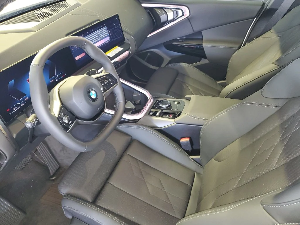 New 2026 Alpine White BMW 30 xDrive image 15