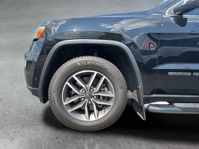 Used 2021 Black Jeep Limited image 30