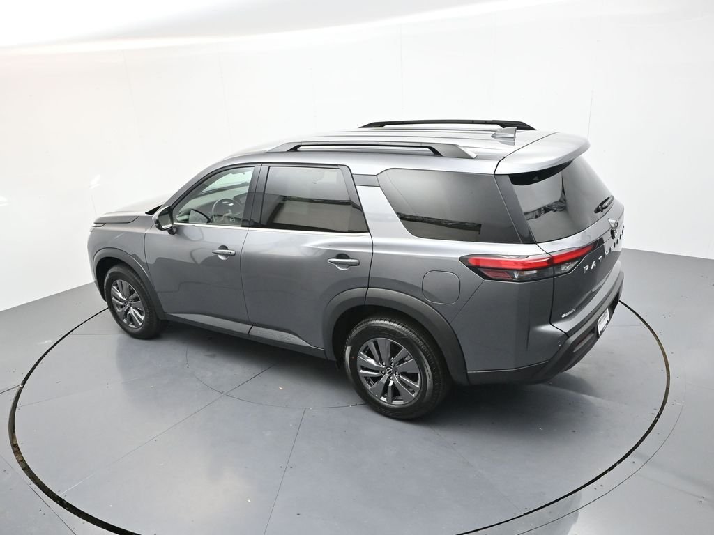 Used 2025 Gray Nissan SV image 28