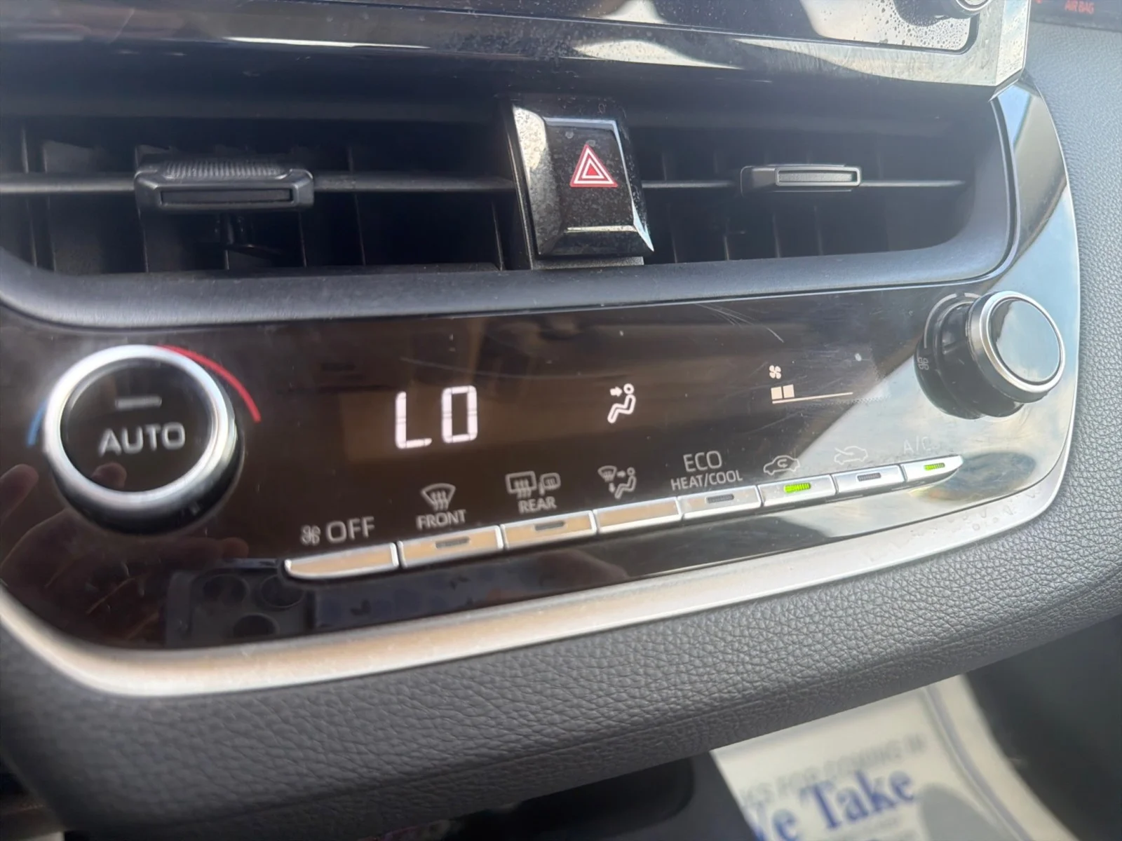 Used 2020 White Toyota LE image 13