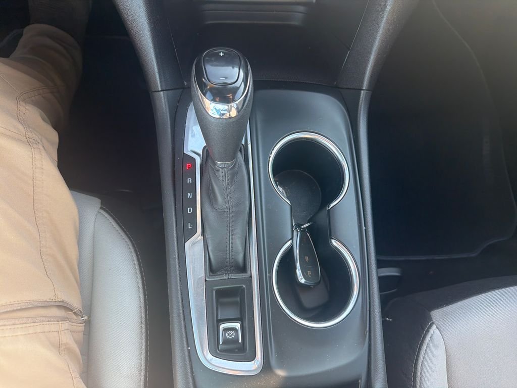 Used 2020 Silver Chevrolet LS image 10