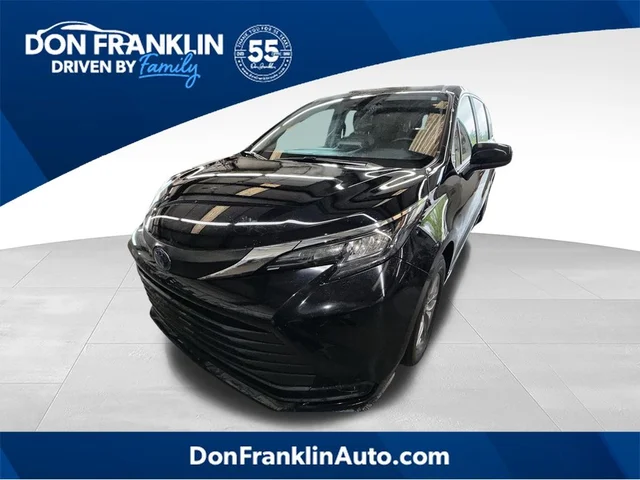 2024 Toyota Sienna LE