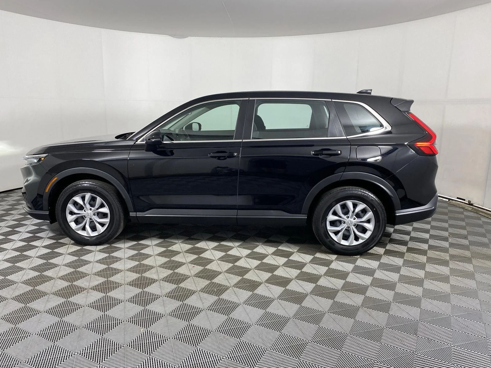Used 2024 Crystal Black Pearl Honda LX image 4
