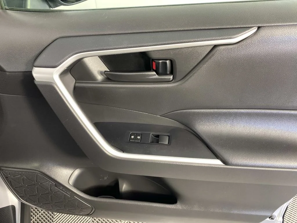 Used 2022 Silver Sky Metallic Toyota LE image 23