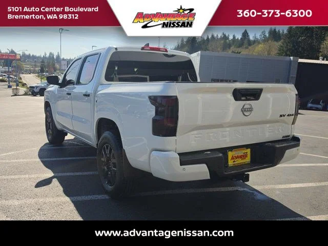 Used 2023 Glacier White Nissan SV image 3