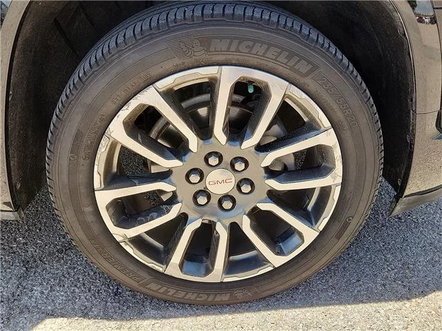 Used 2020 Black GMC Denali All-wheel Drive image 7