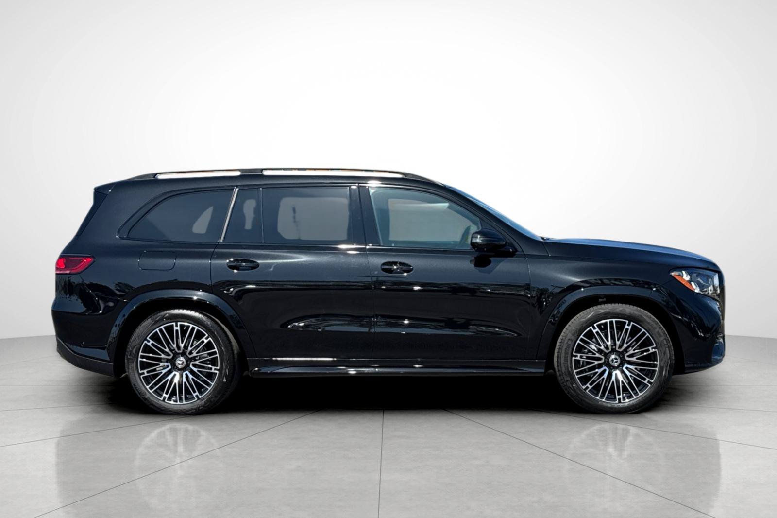 New 2027 Obsidian Black Metallic Mercedes-Benz GLS 450 image 31
