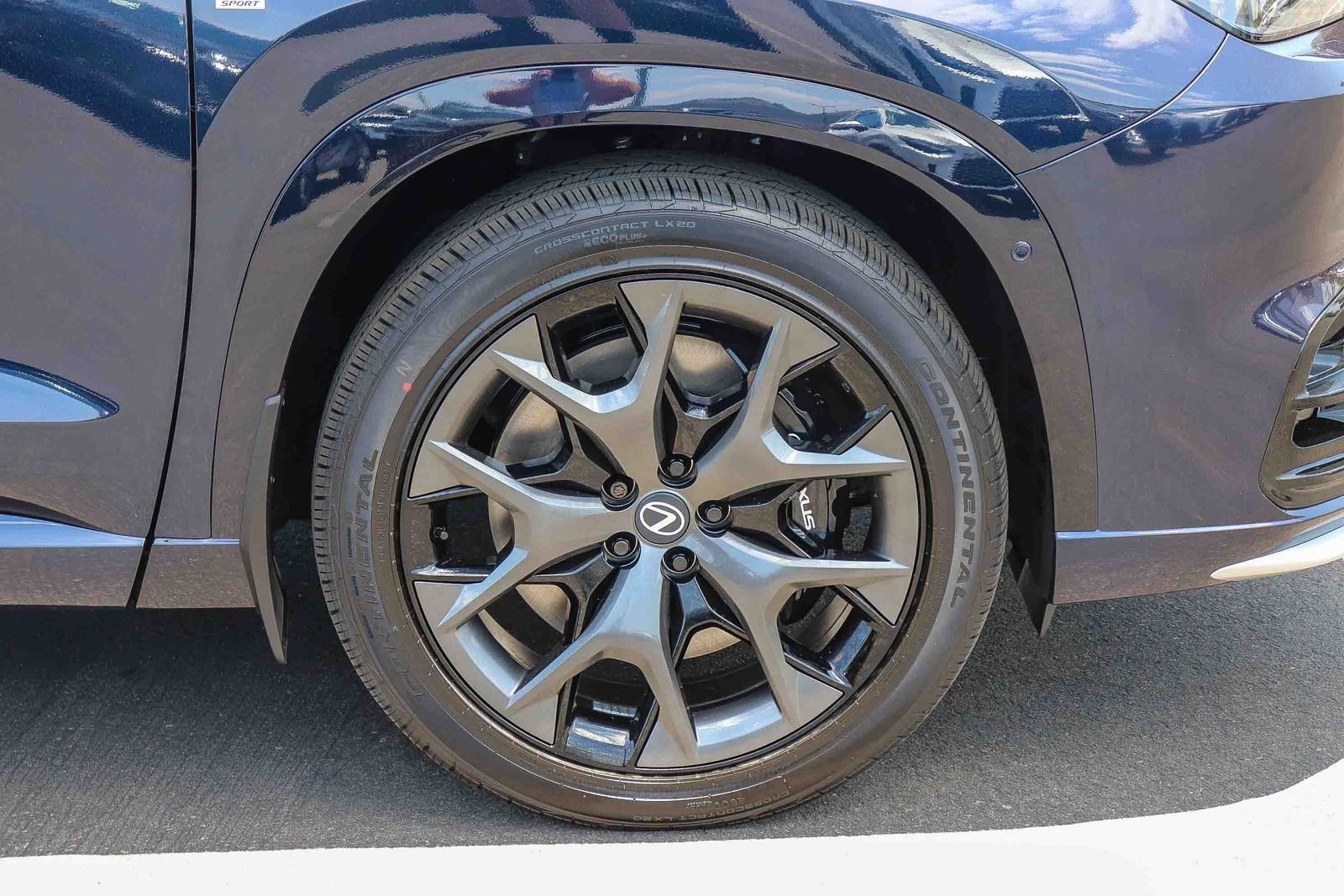 2026 Lexus TX 500h F-Sport Premium - Photo 10
