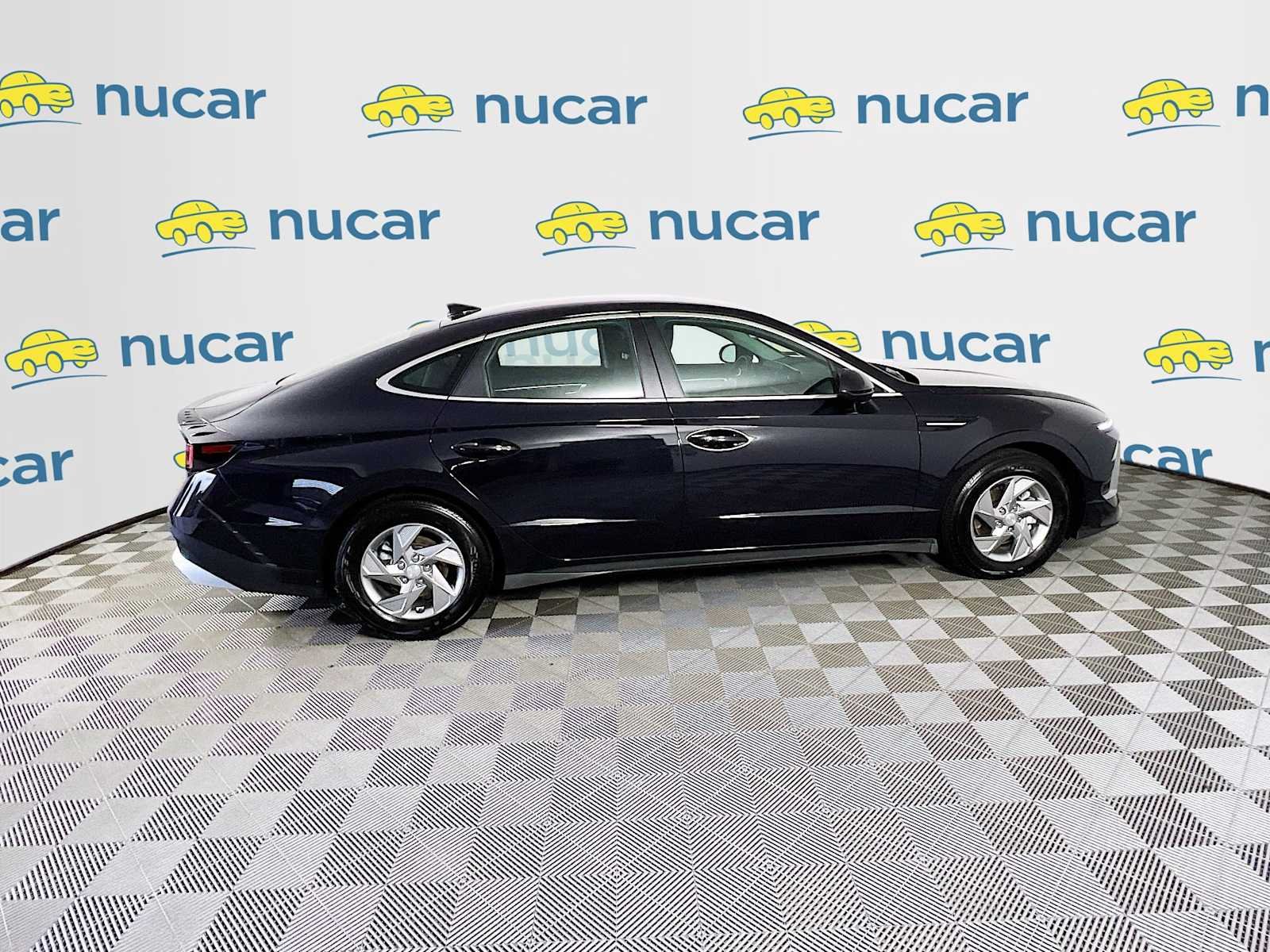 Used 2026 Carbon Blue Hyundai SE image 8