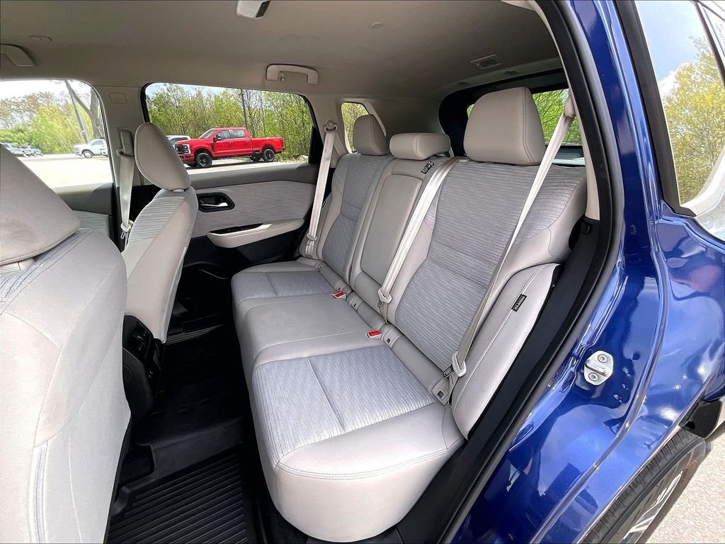 Used 2023 Caspian Blue Metallic Nissan SV image 14