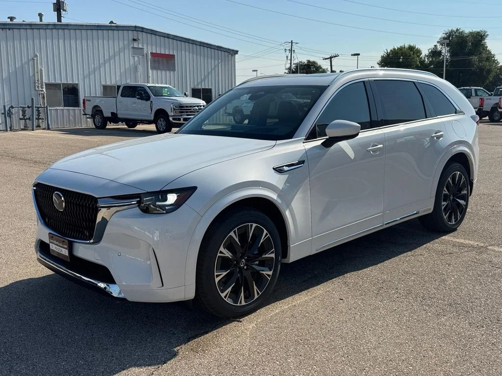 New 2026 Rhodium White Premium Mazda 3.3 Turbo S Premium Plus image 2