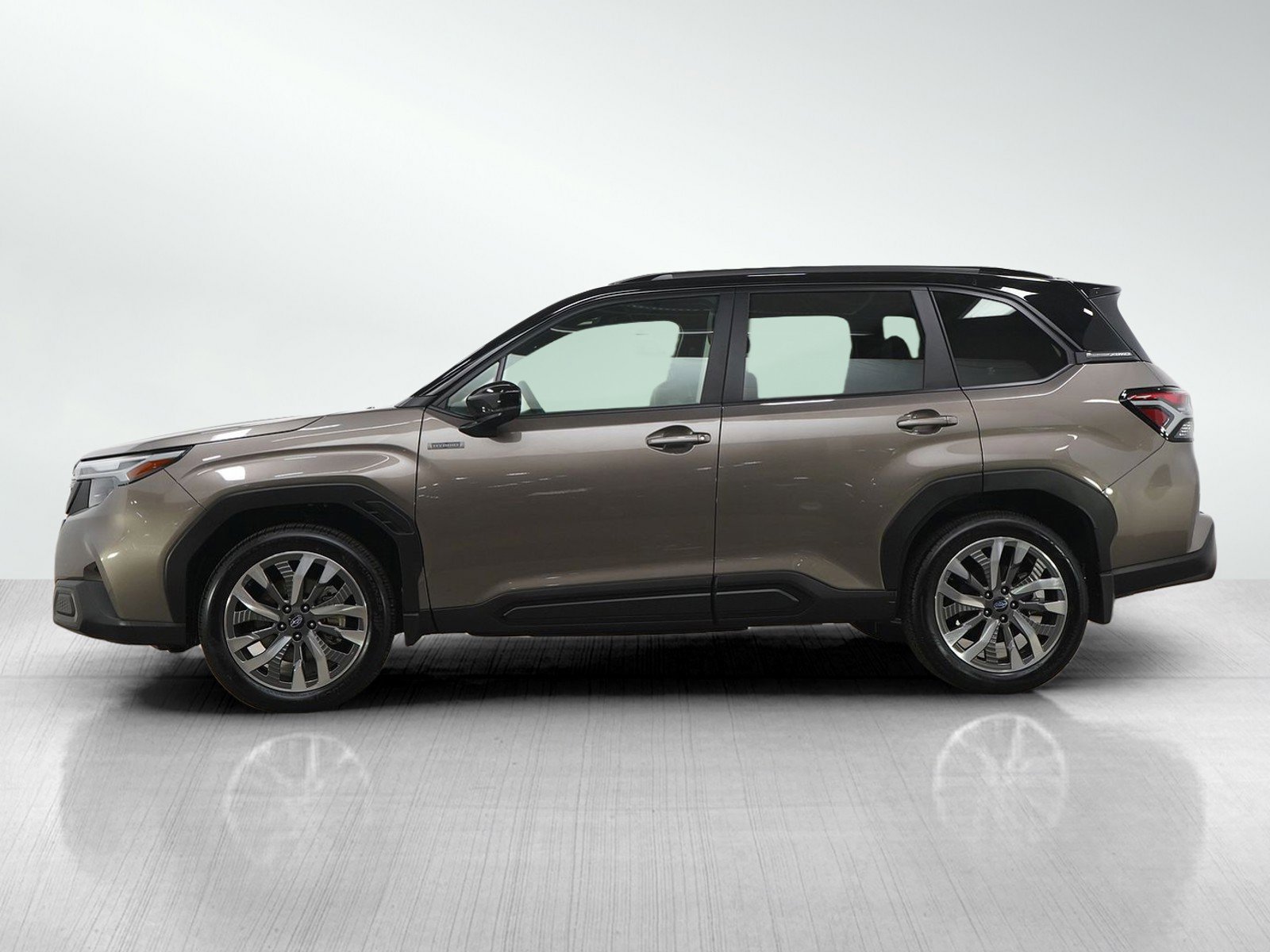 Used 2025 Subaru Forester Touring with VIN JF2SLSTDXSH411888 for sale in Burnsville, Minnesota