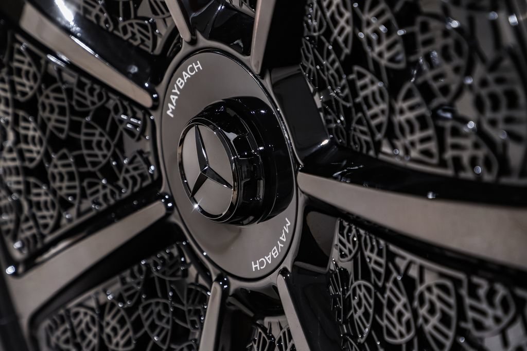 New 2026 Obsidian Black Mercedes-Benz Maybach GLS 600 image 50