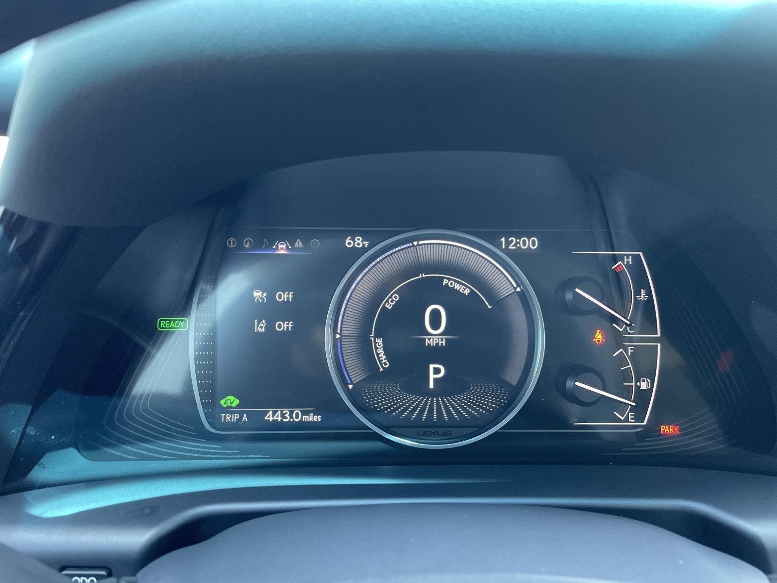 Used 2025 Iridium Lexus Base image 2