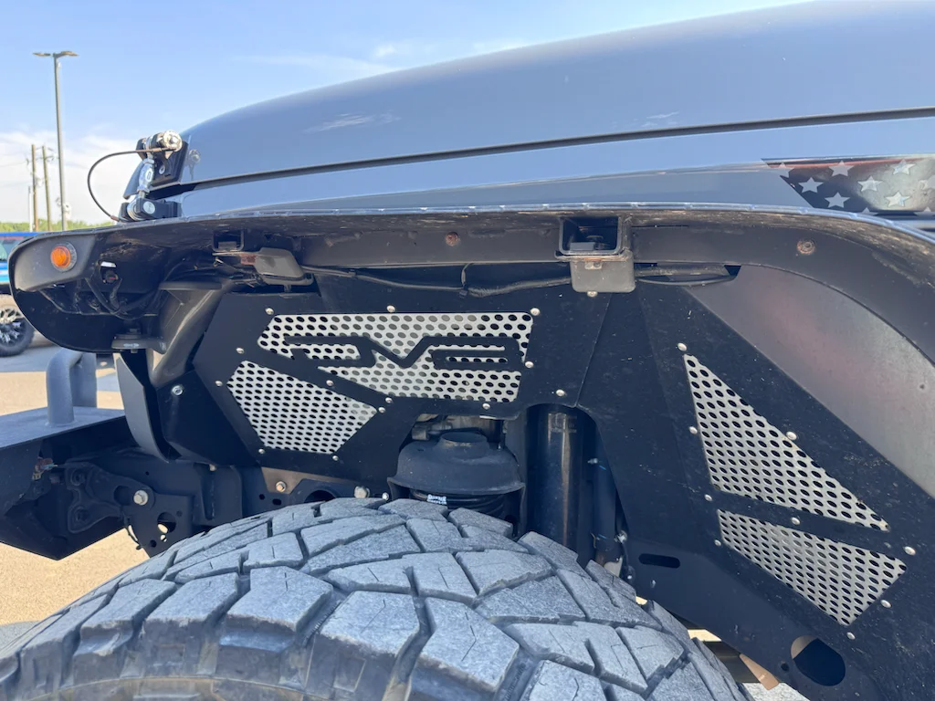 Used 2020 Sting-Gray Clearcoat Jeep Sport image 12