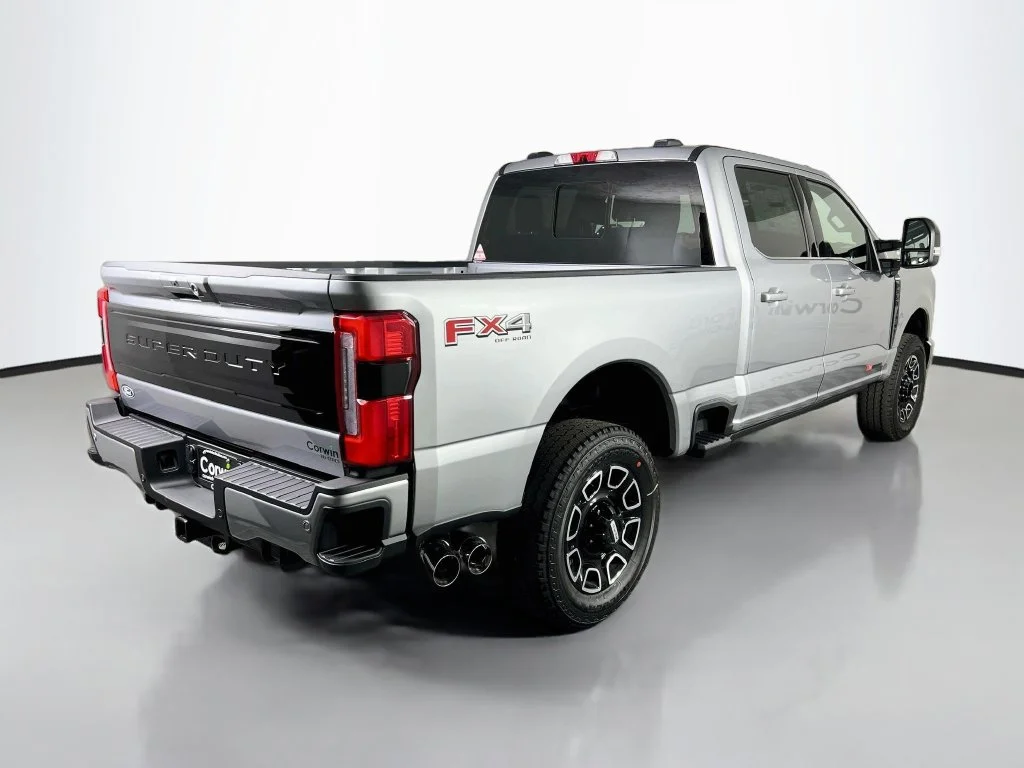 New 2027 Iconic Silver Metallic Ford Platinum image 14