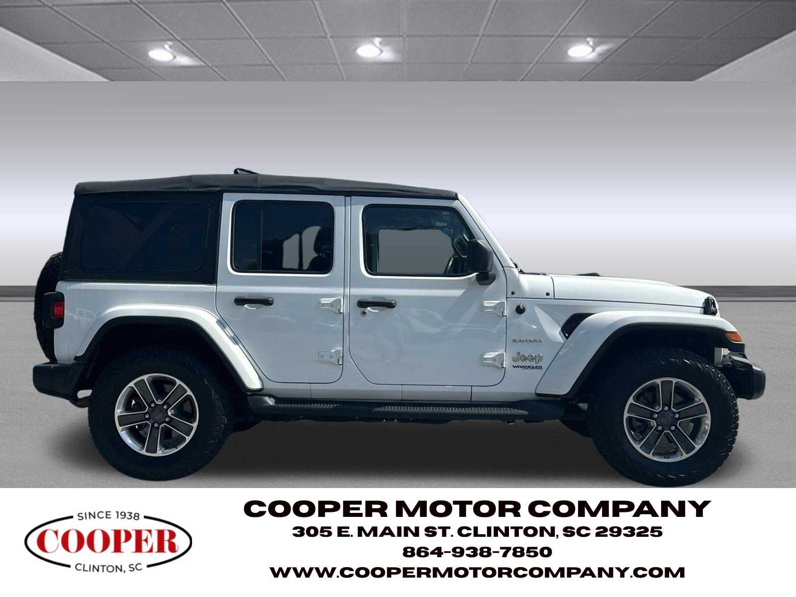 Used 2018 Bright White Clearcoat Jeep Sahara image 6