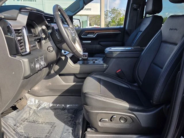 Used 2022 Silver GMC Denali image 10