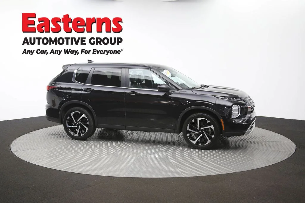 Used 2024 Black Mitsubishi SE image 46