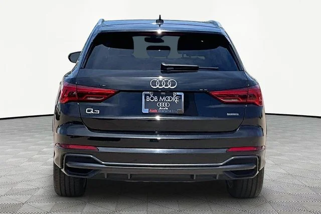 Used 2021 Black Audi Premium Plus image 4