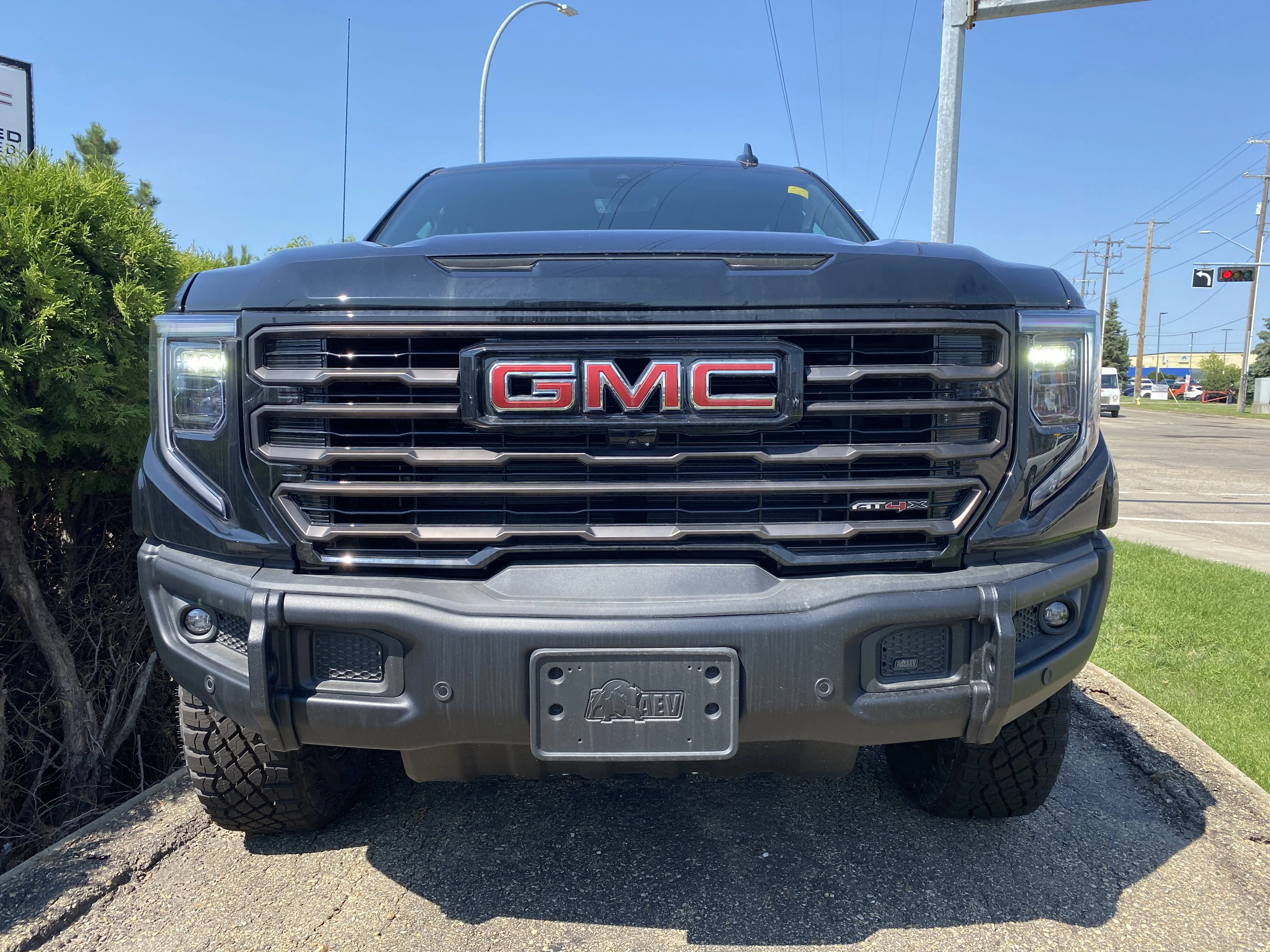 New 2026 ONYX BLACK GMC AT4X image 8